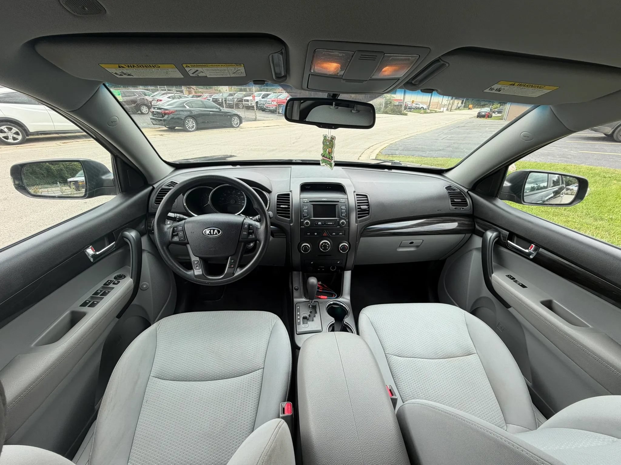 Used 2013 Kia Sorento LX w/ Convenience Pkg FWD image 10