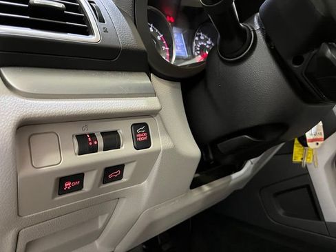 Used 2016 Subaru Forester 2.5i Limited w/ Popular Package #2 AWD/4WD image 16