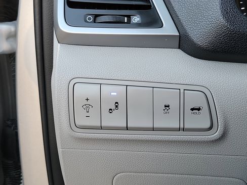 Used 2017 Hyundai Tucson Sport FWD image 13