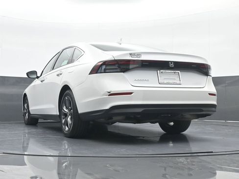 Used 2023 Honda Accord EX image 58