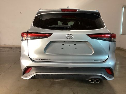 Certified 2023 Toyota Highlander XSE image 22