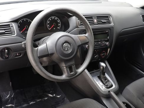 Used 2012 Volkswagen Jetta S FWD image 7