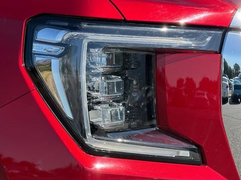 Used 2021 GMC Yukon SLT AWD/4WD image 46