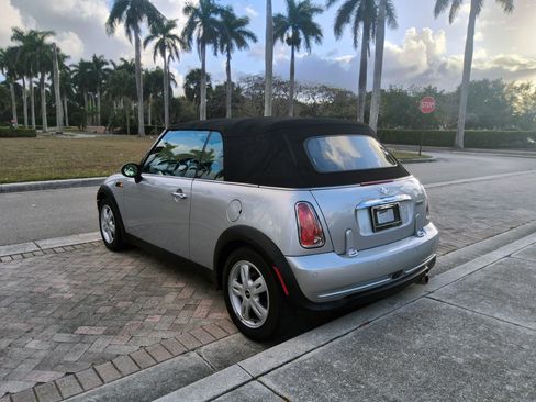 Used 2007 MINI Cooper Convertible image 32