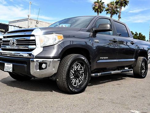 Used 2016 Toyota Tundra SR5 w/ SR5 Upgrade Package RWD image 1