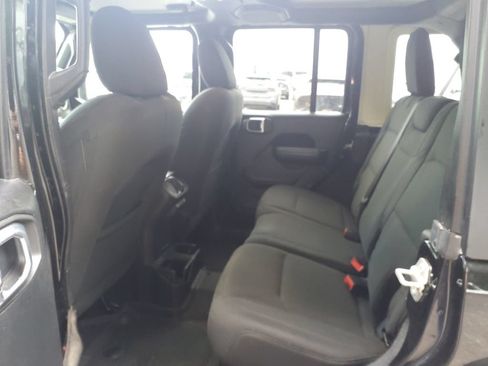 Used 2018 Jeep Wrangler Unlimited Sport S AWD/4WD image 18