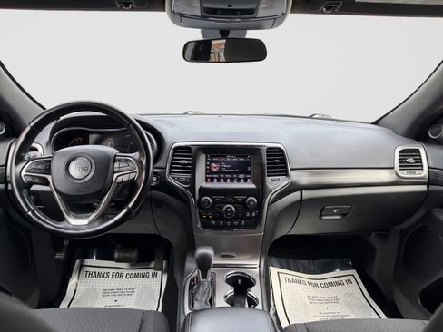 Used 2019 Jeep Grand Cherokee Laredo image 22