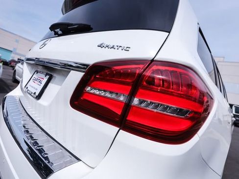 Used 2018 Mercedes-Benz GLS 450 4MATIC image 16