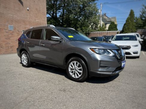 Used 2018 Nissan Rogue SV w/ Premium Package AWD/4WD image 3