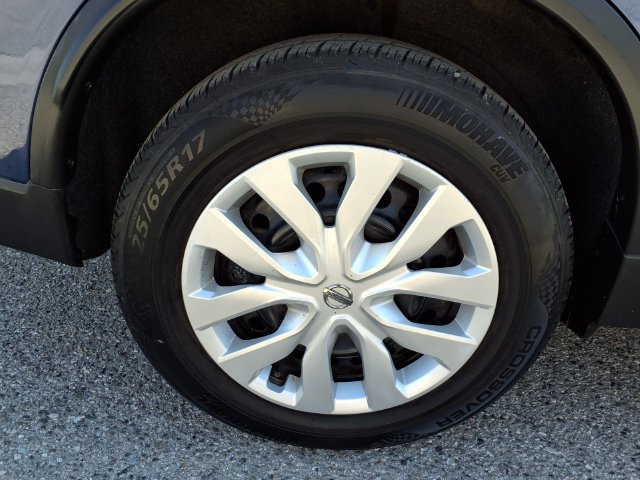 Used 2019 Nissan Rogue S FWD image 23