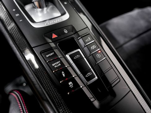 Used 2016 Porsche 911 Targa 4 GTS image 16