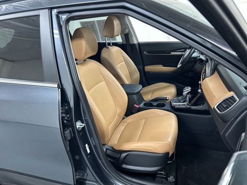 Certified 2024 Kia Seltos EX image 24