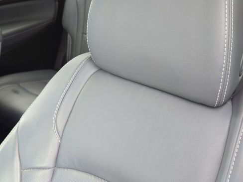 Used 2020 Buick Enclave Premium w/ Surround and Sites Package FWD image 10