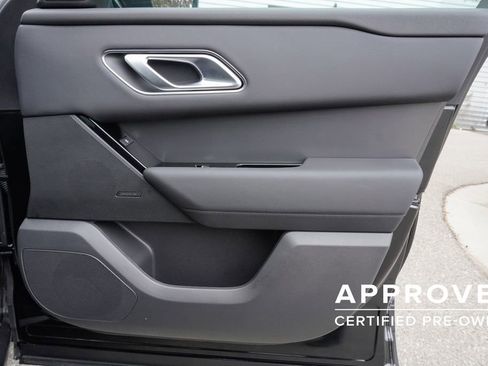 Used 2026 Land Rover Range Rover Velar S AWD/4WD image 21