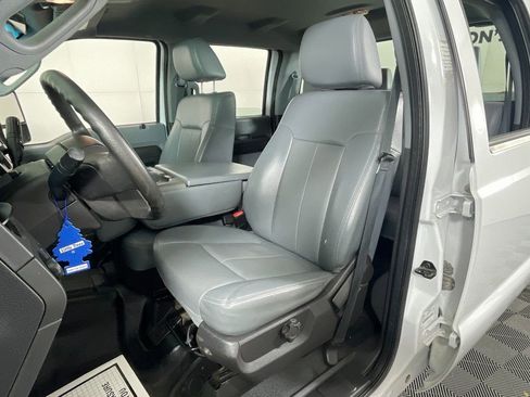 Used 2016 Ford F250 XL w/ Power Equipment Group image 18