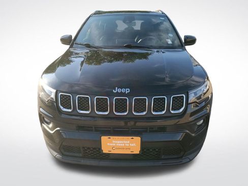Certified 2024 Jeep Compass Latitude image 9