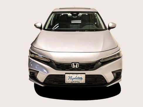 Used 2024 Honda Civic EX-L image 3