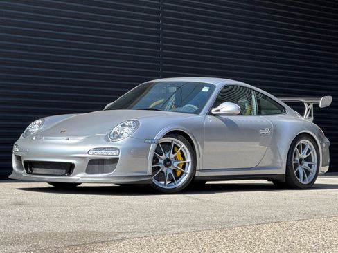 Used 2010 Porsche 911 GT3 RS RWD image 1