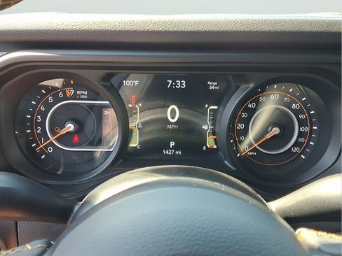 Used 2025 Jeep Gladiator Sport AWD/4WD image 18