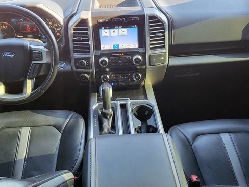 Used 2019 Ford F150 Platinum w/ Equipment Group 701A Luxury AWD/4WD image 5