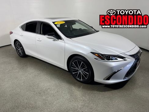Used 2025 Lexus ES 350 w/ Premium Package image 1