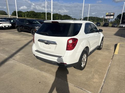 Used 2011 Chevrolet Equinox LS w/ Bluetooth Package image 16