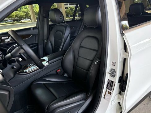 Used 2020 Mercedes-Benz GLC 300 image 21