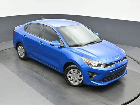 Used 2023 Kia Rio S image 32
