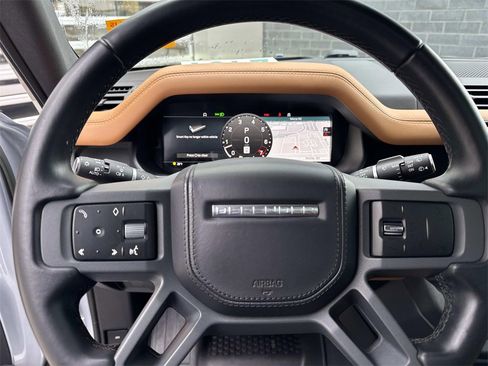 Used 2023 Land Rover Defender 110 X image 25