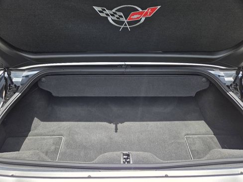 Used 2007 Chevrolet Corvette Convertible w/ Preferred Equipment Group RWD image 12