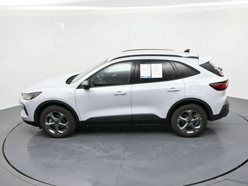 Used 2025 Ford Escape ST-Line AWD/4WD image 19