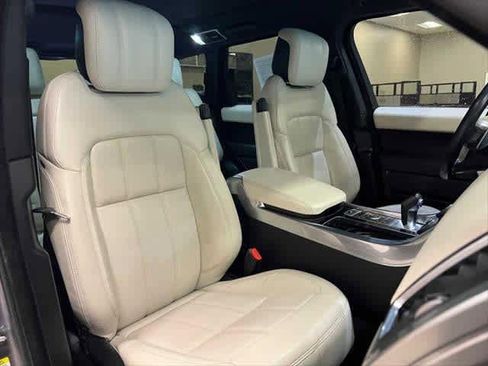 Used 2021 Land Rover Range Rover Sport HSE image 14