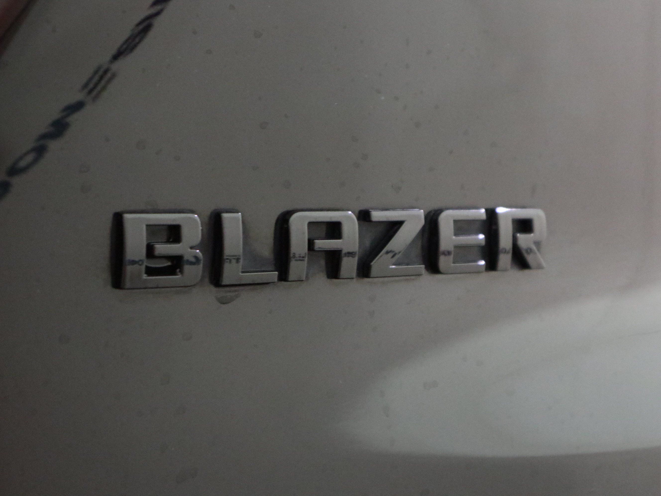 Used 2025 Chevrolet Blazer RS FWD image 35