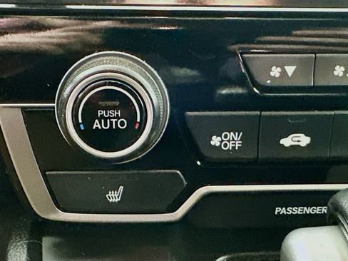 Used 2021 Honda CR-V Touring image 19