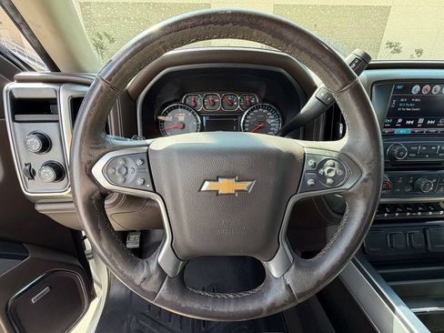 Used 2018 Chevrolet Silverado 1500 LTZ Z71 w/ LTZ Plus Package AWD/4WD image 12