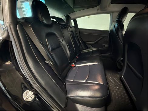 Used 2022 Tesla Model 3 Long Range AWD/4WD image 16