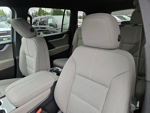 New 2026 GMC Acadia Elevation AWD/4WD image 19