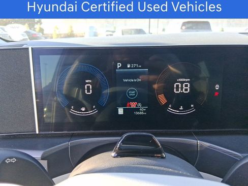 Used 2025 Hyundai Santa Fe SEL image 18