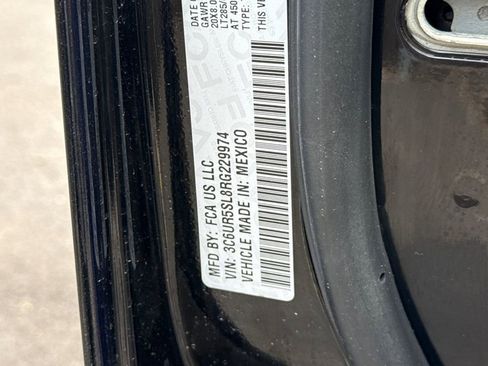 Used 2024 RAM 2500 Limited AWD/4WD image 28