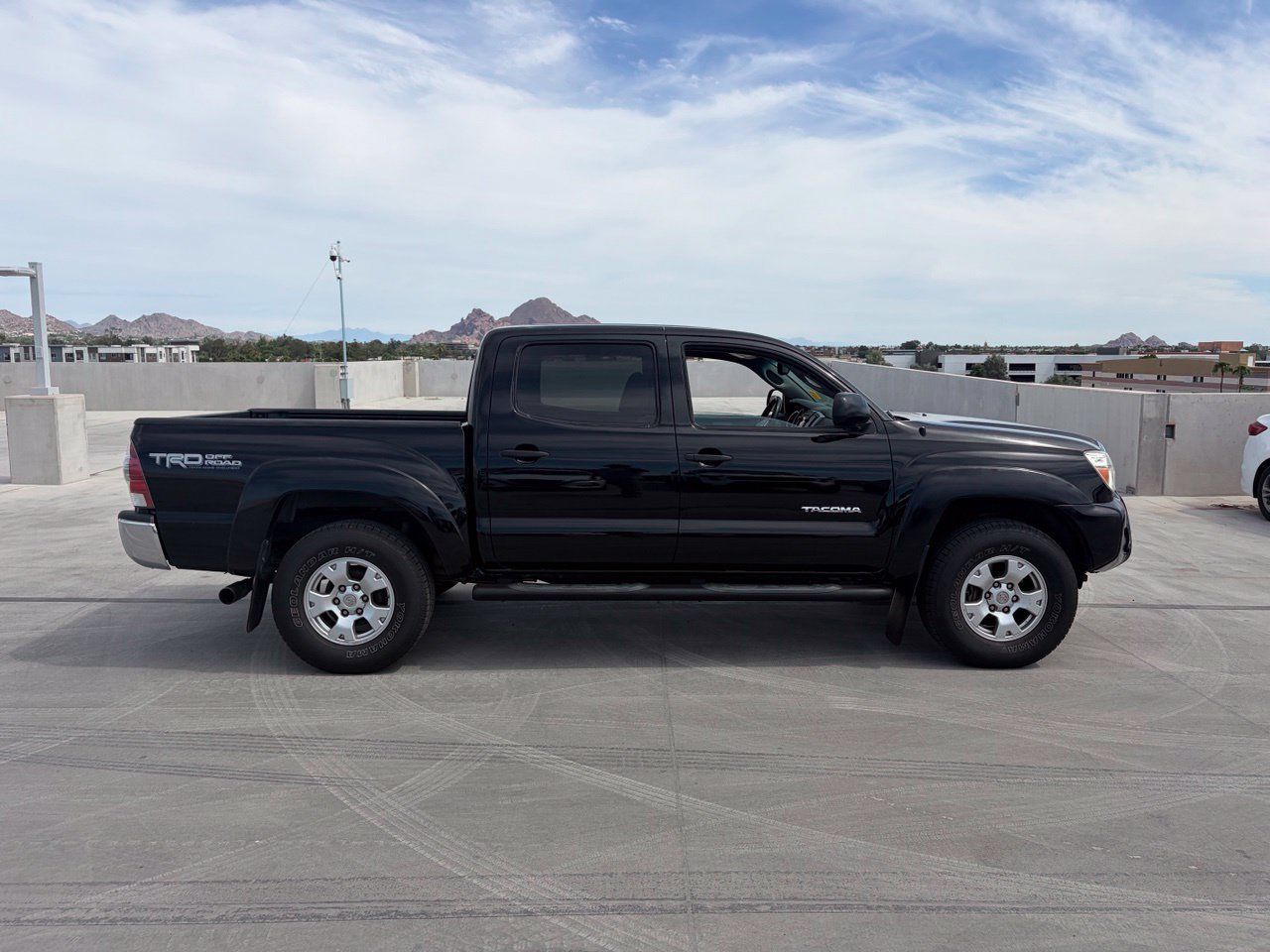 Used 2013 Toyota Tacoma 4x4 Double Cab image 3