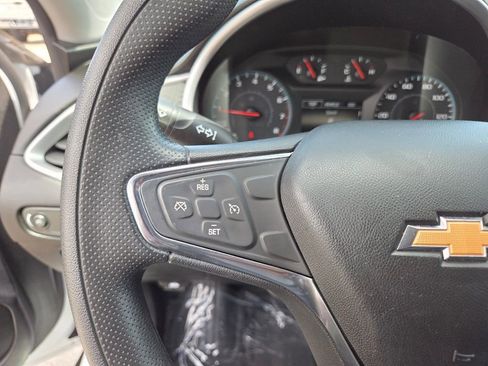 Used 2021 Chevrolet Malibu LS image 26