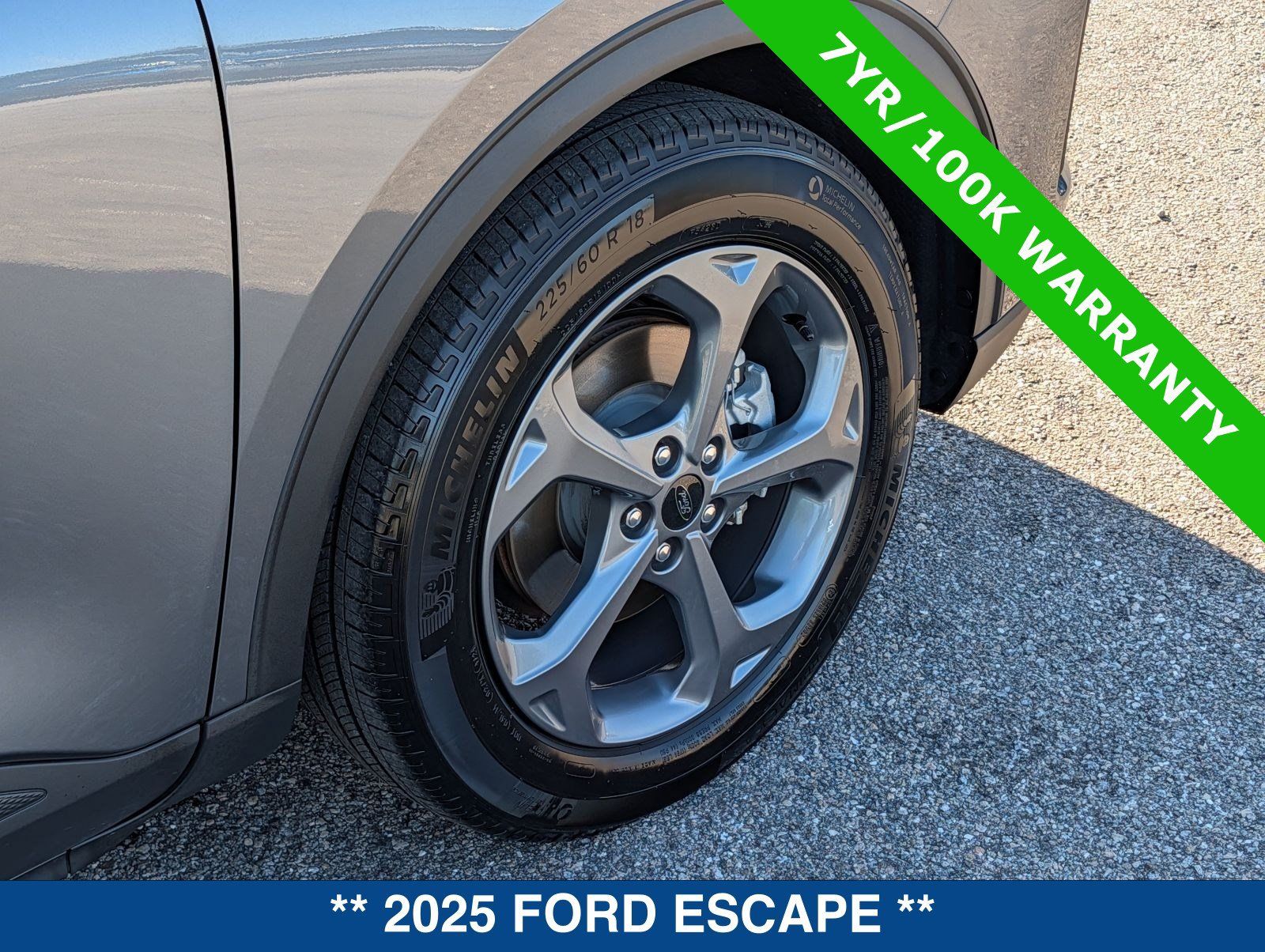Used 2025 Ford Escape ST-Line FWD image 13