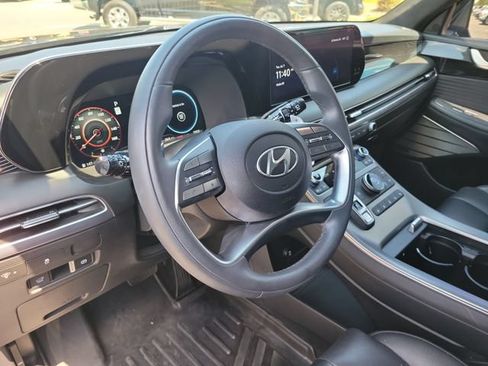 Used 2025 Hyundai Palisade Calligraphy FWD image 19