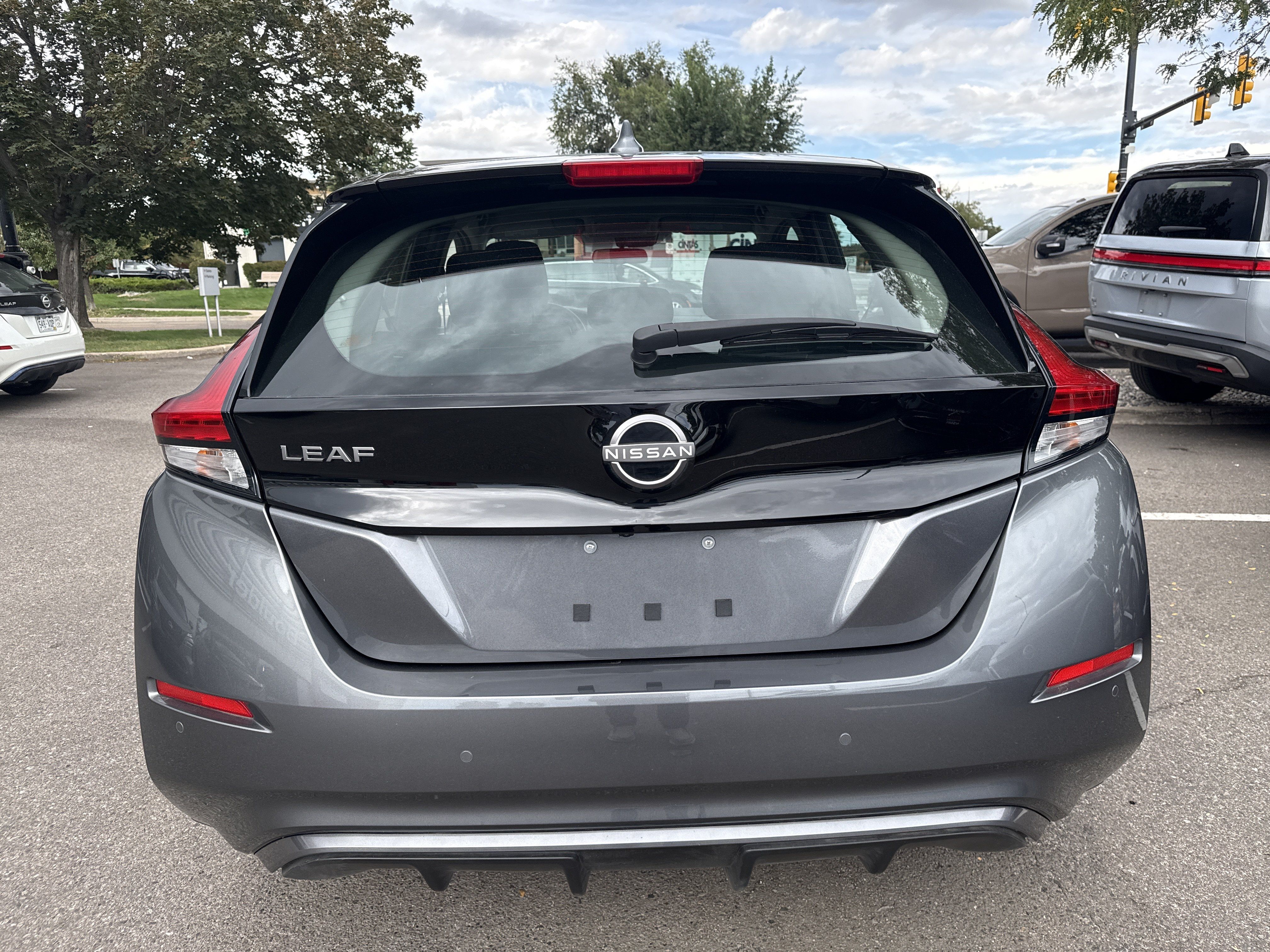 Certified 2025 Nissan Leaf S FWD image 10