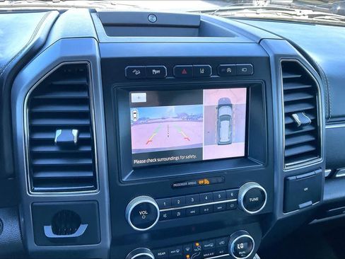 Used 2021 Ford Expedition Platinum image 27