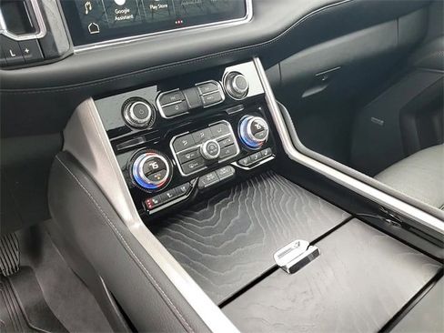 Certified 2022 GMC Yukon Denali image 20