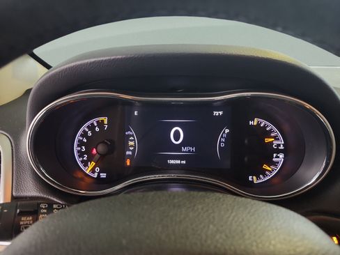 Used 2017 Jeep Grand Cherokee Limited AWD/4WD image 9