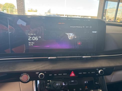 Used 2024 Kia Carnival SX image 11