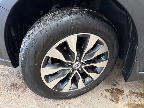 Used 2024 Subaru Outback Touring XT image 4