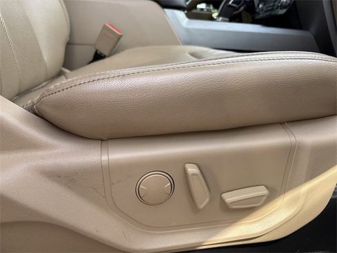 Used 2019 Ford F150 Lariat w/ Equipment Group 502A Luxury image 17